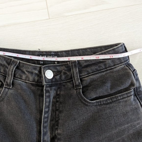 Frank and Oak Stevie denim mom jeans faded black - Picture 7 of 7